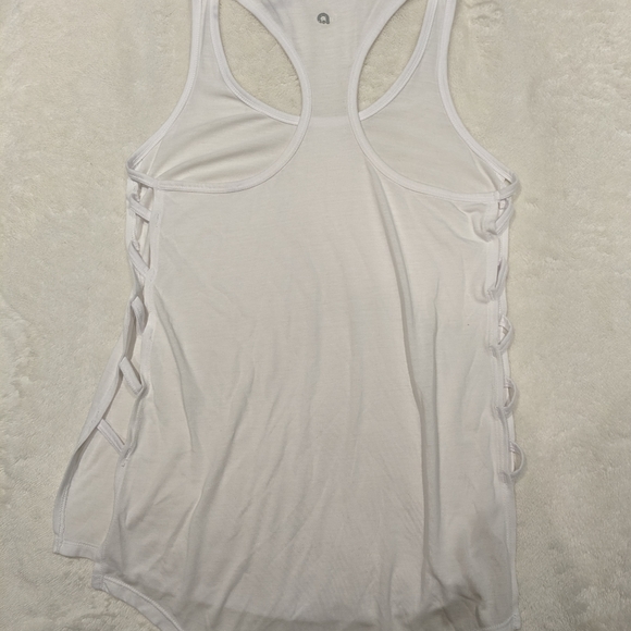 Hyba sport top - Picture 3 of 4